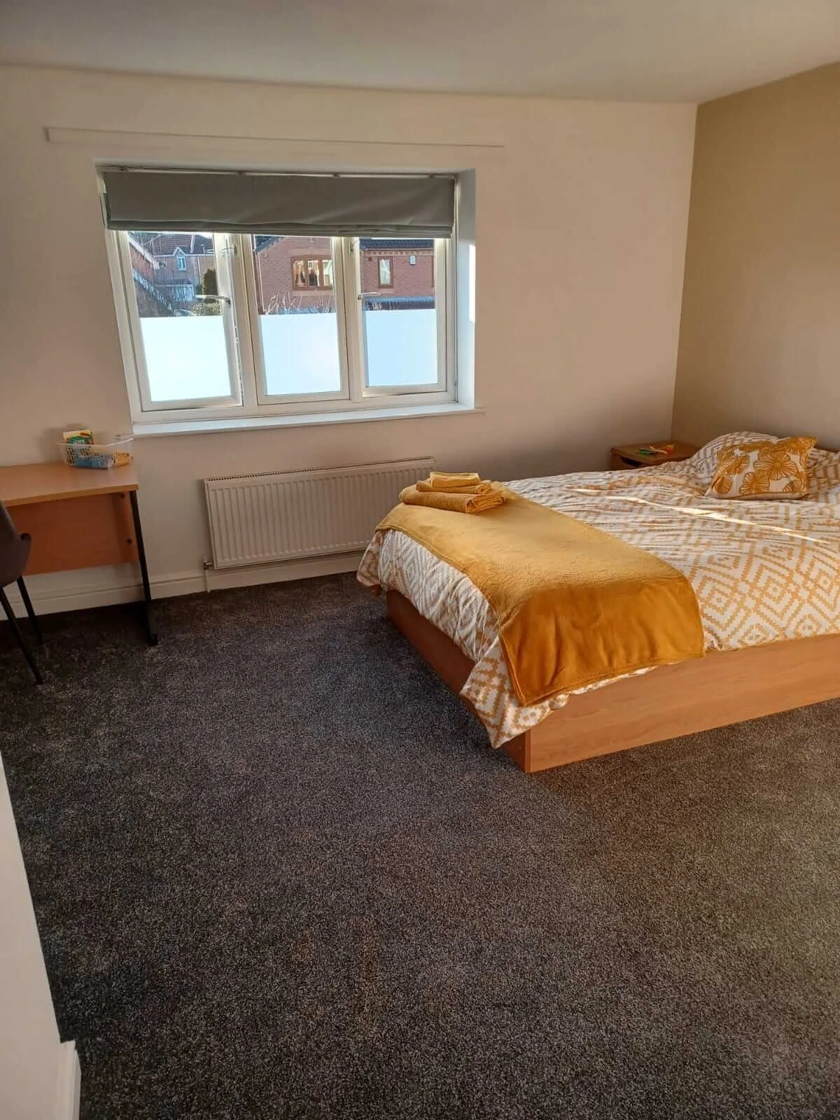 /images/ruby-lodge-bed-3.webp