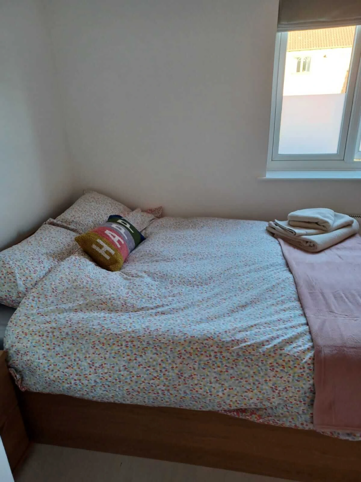/images/ruby-lodge-bed-5.webp