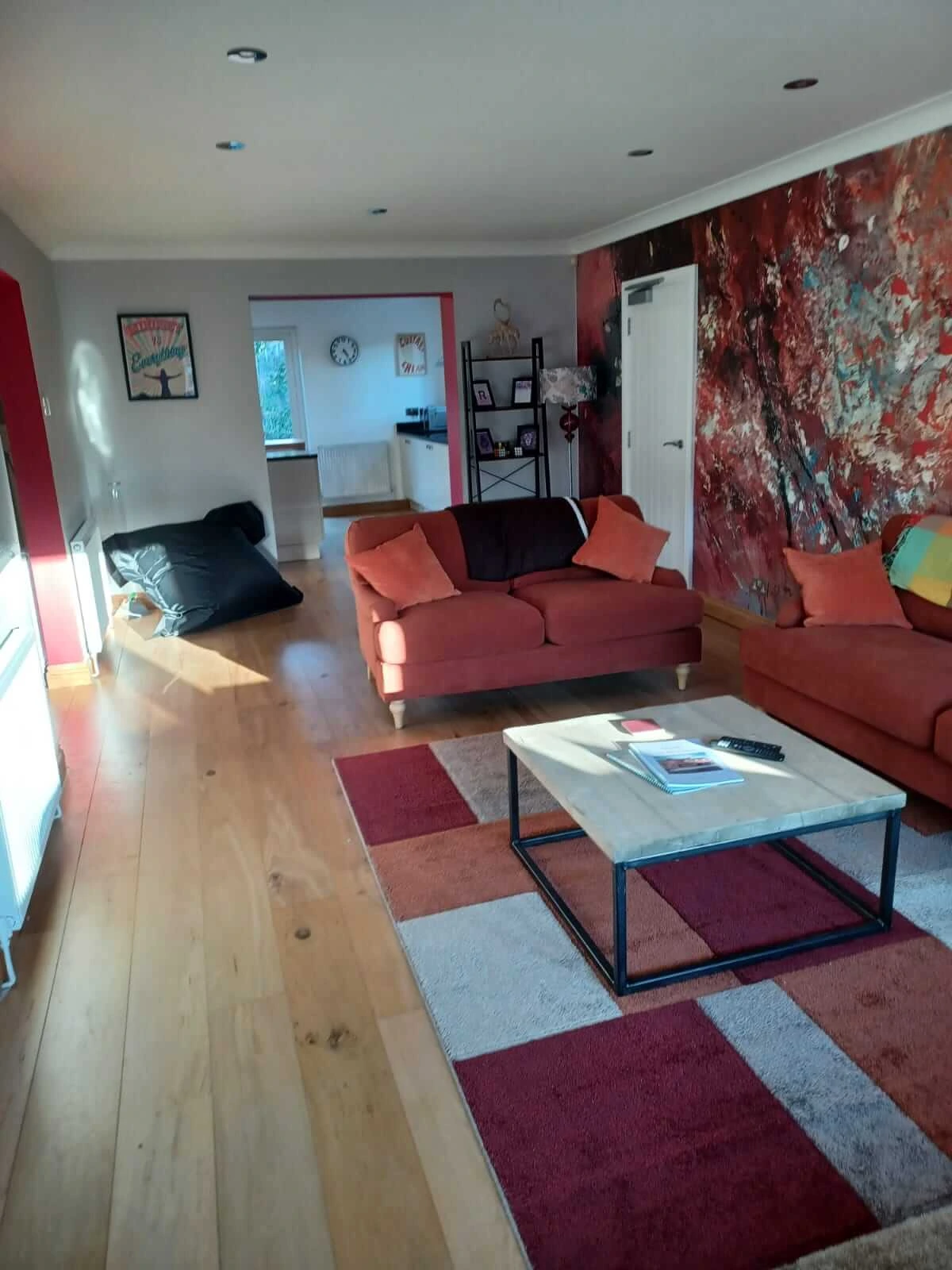 /images/ruby-lodge-lounge-3.webp